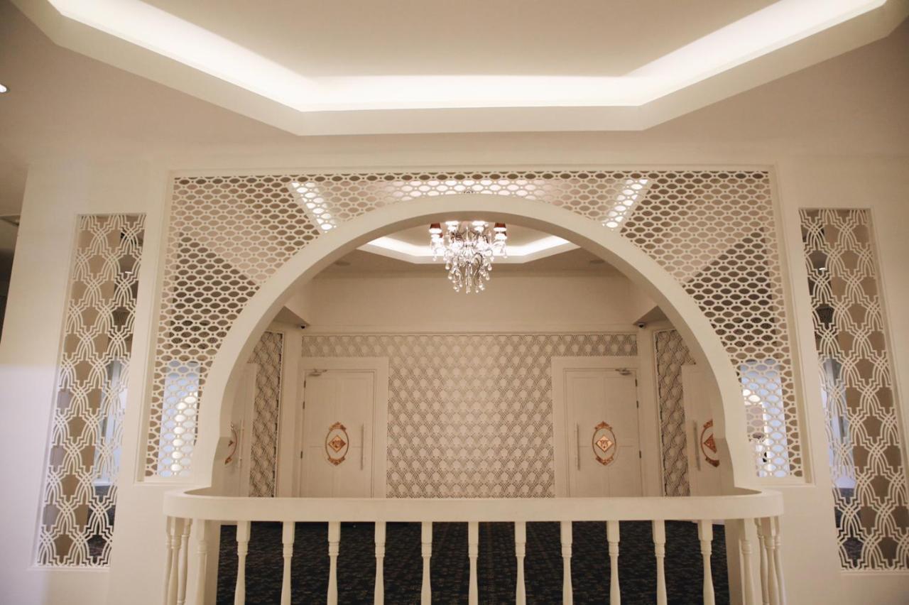 Hotel De L'Amour Sha Plus Prakhon Chai Екстер'єр фото