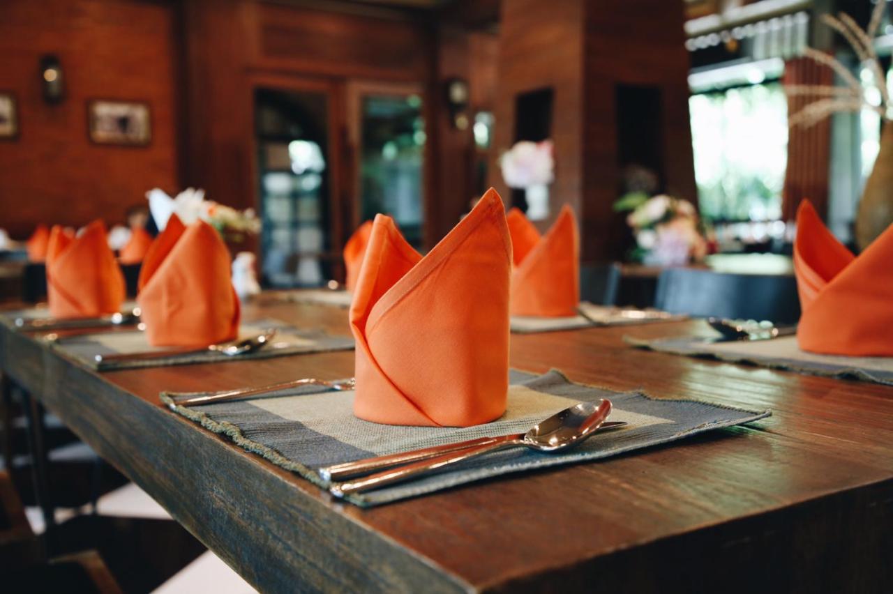 Hotel De L'Amour Sha Plus Prakhon Chai Екстер'єр фото