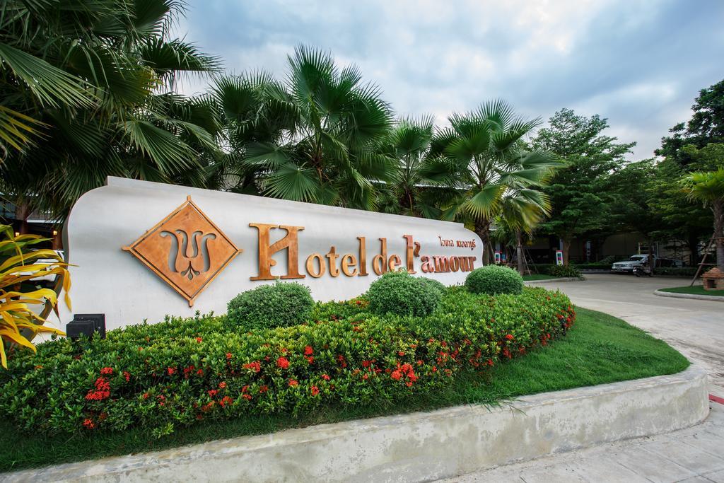 Hotel De L'Amour Sha Plus Prakhon Chai Екстер'єр фото